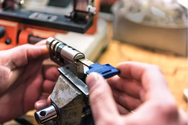 החלפת צילינדר